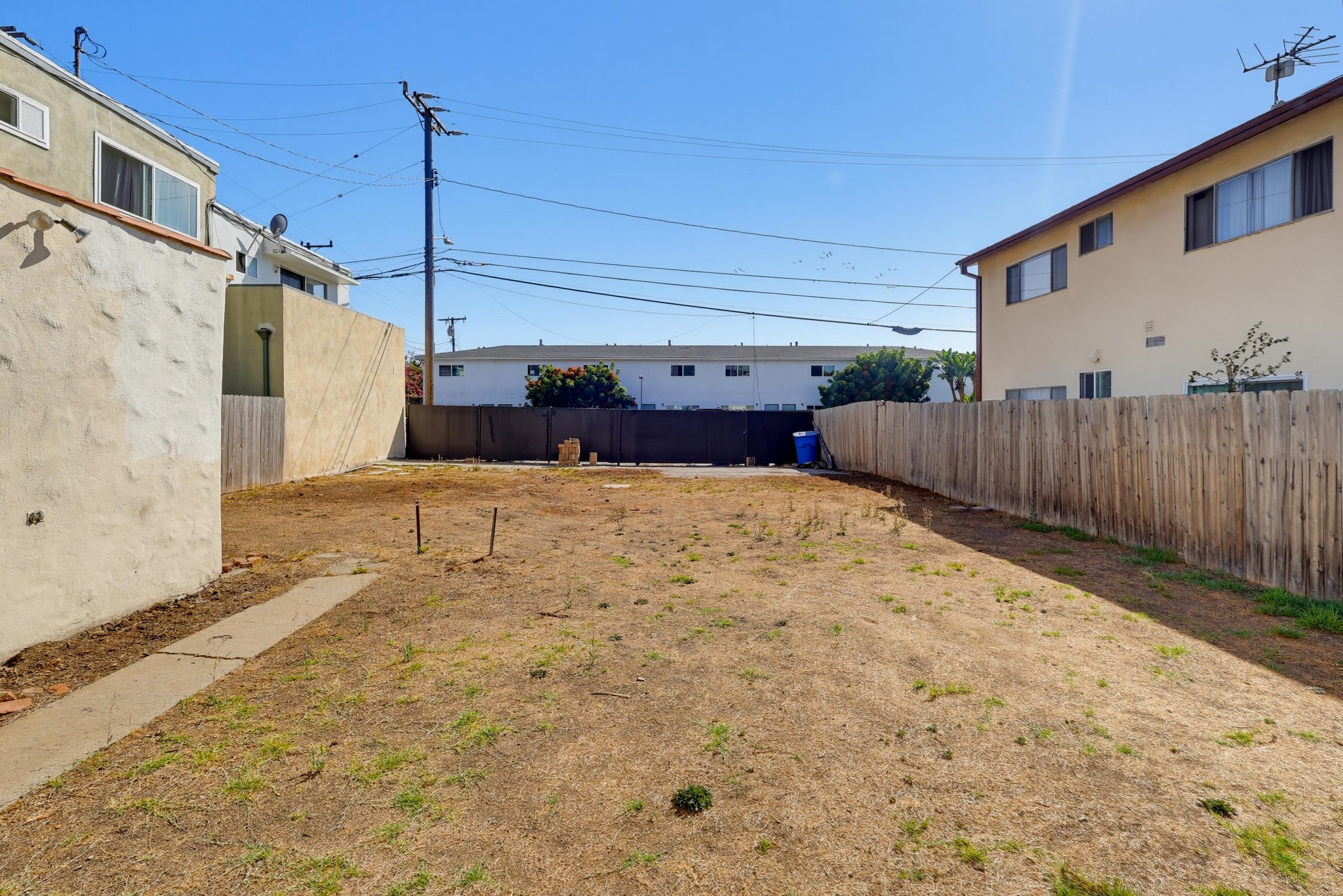 Virtual tour photo 17 of 31 for 2134 Stewart St