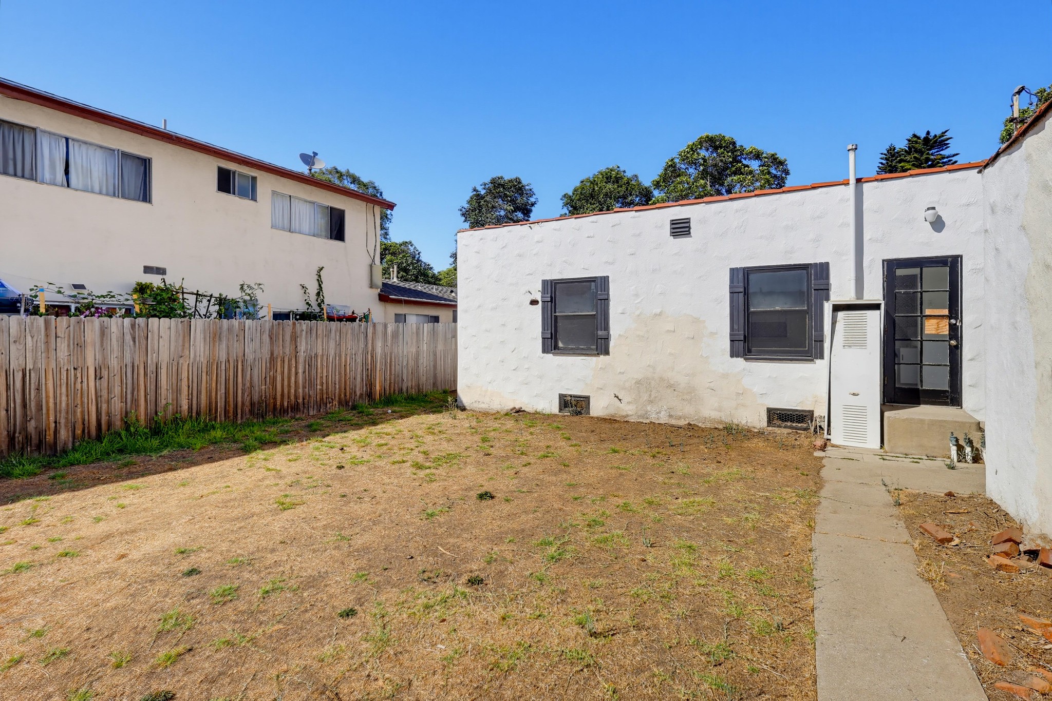 Virtual tour photo 25 of 31 for 2134 Stewart St