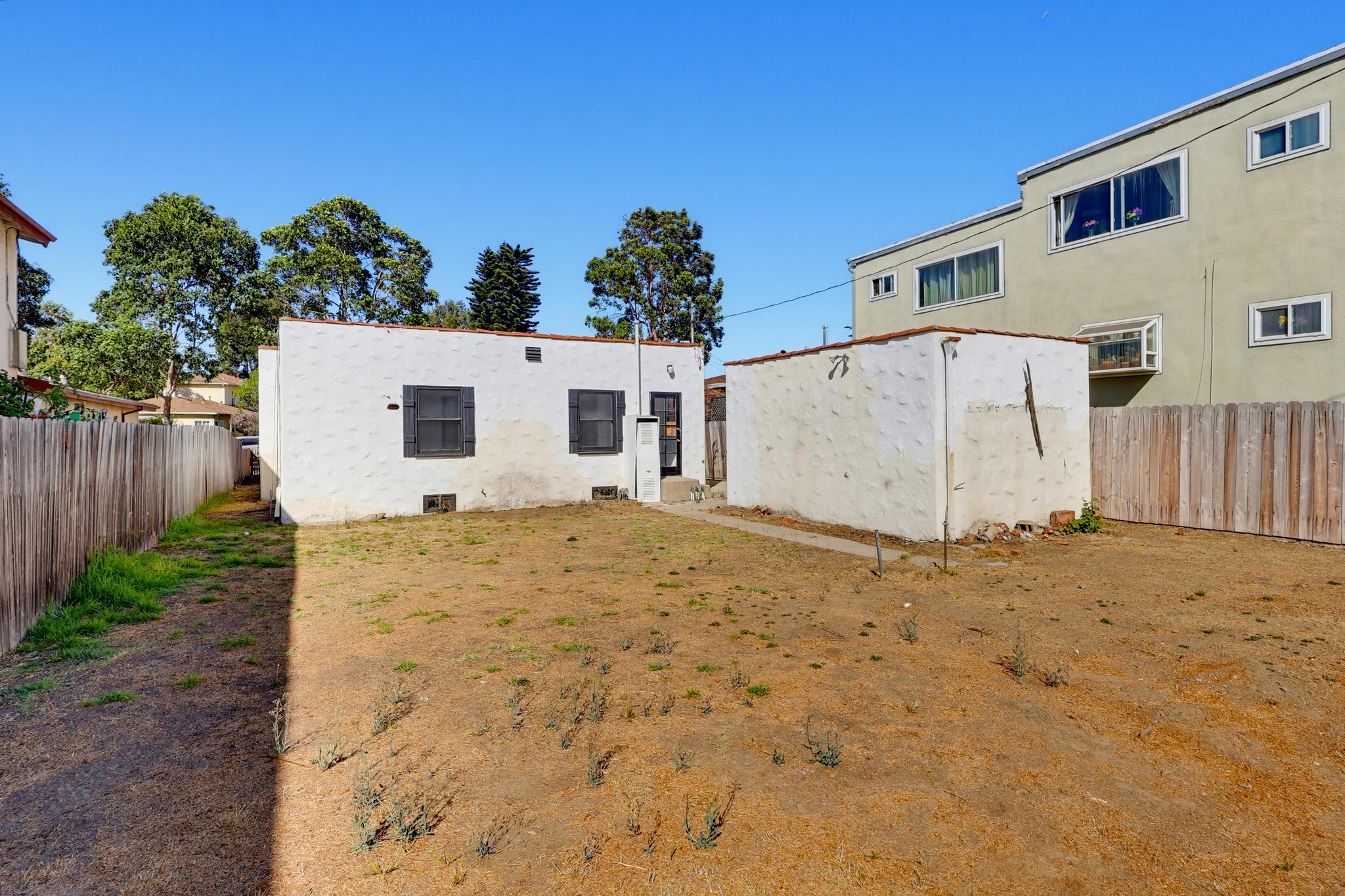 Virtual tour photo 26 of 31 for 2134 Stewart St