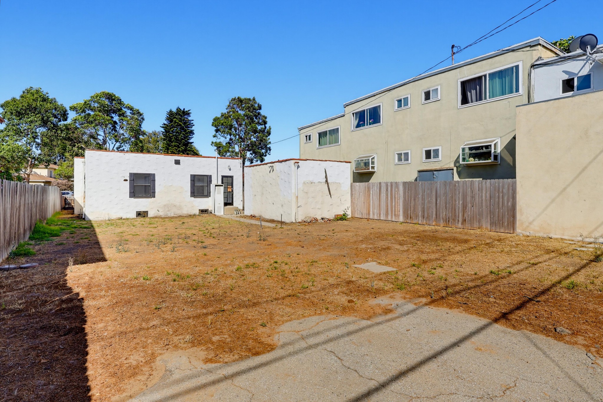 Virtual tour photo 27 of 31 for 2134 Stewart St