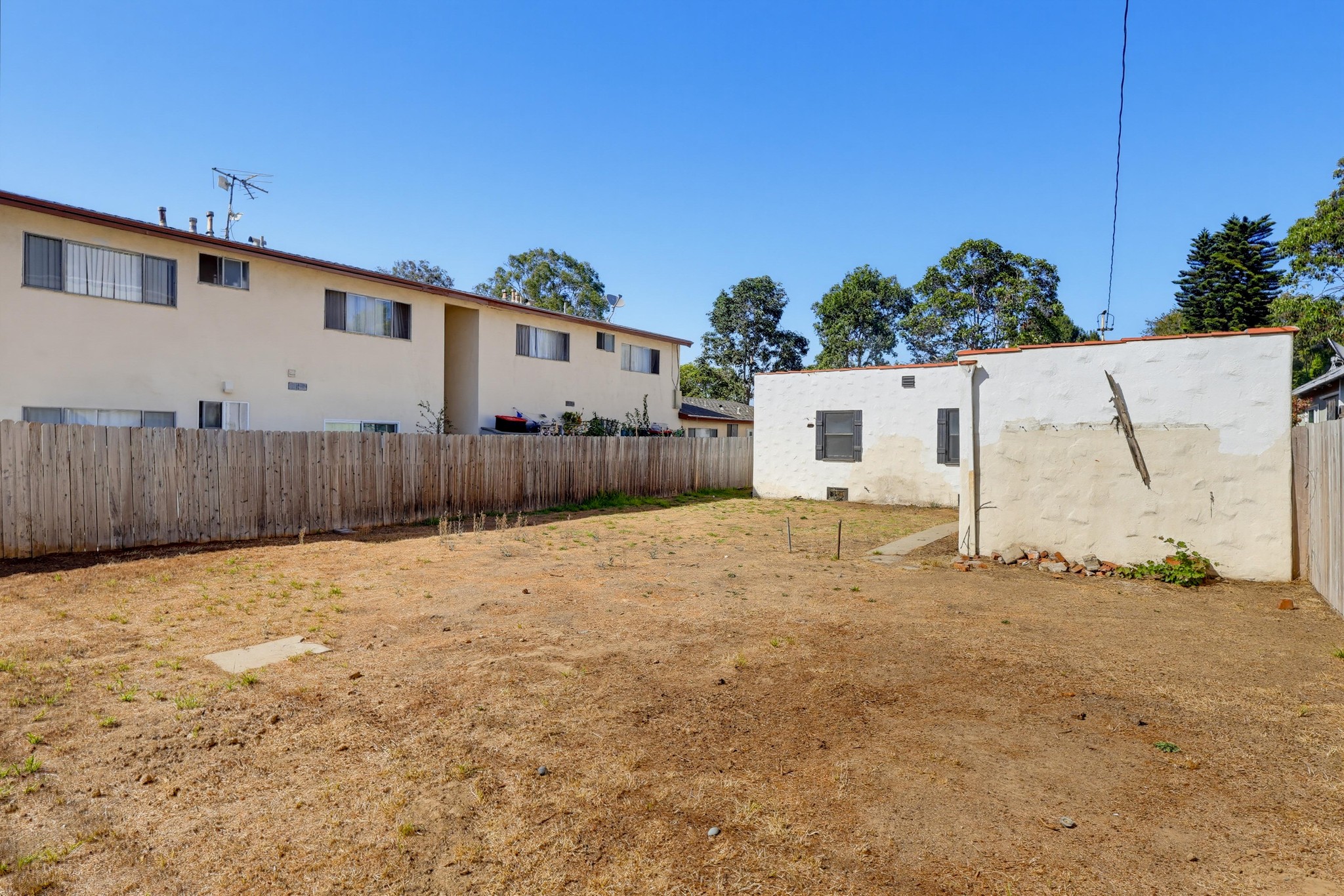 Virtual tour photo 29 of 31 for 2134 Stewart St