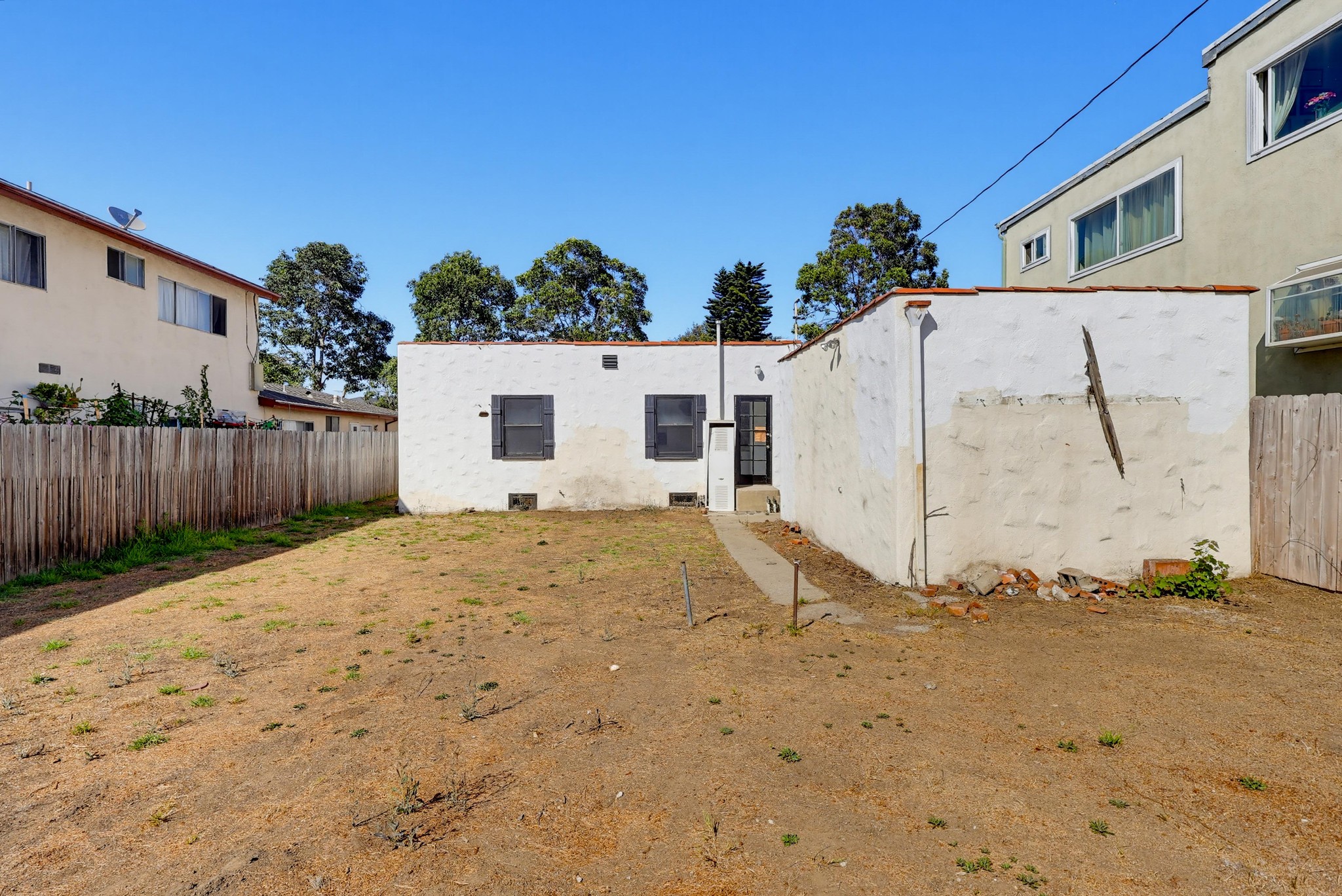 Virtual tour photo 30 of 31 for 2134 Stewart St