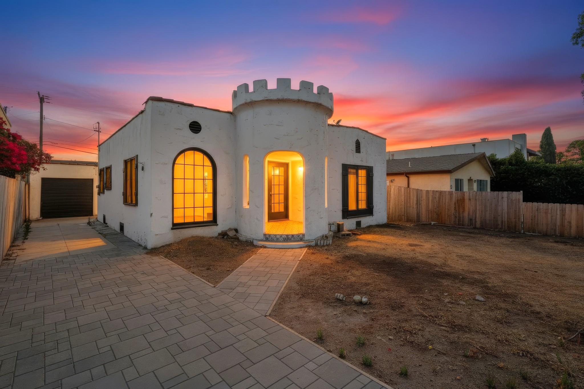 Virtual tour photo 31 of 31 for 2134 Stewart St
