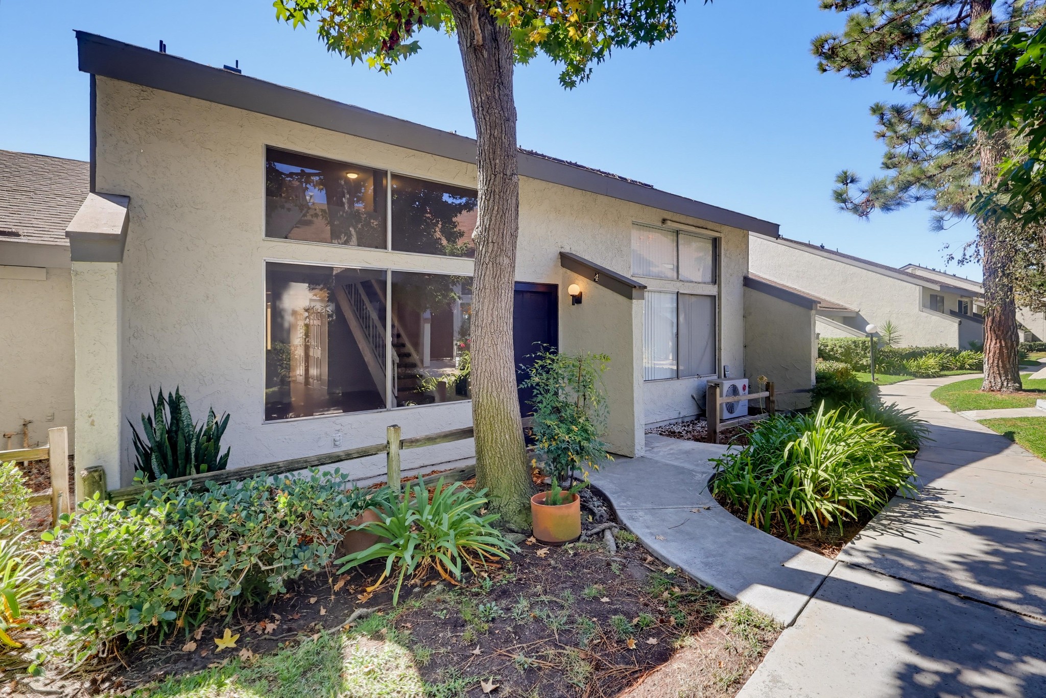 Virtual tour photo 6 of 70 for 21341 Norwalk Blvd Apt 4