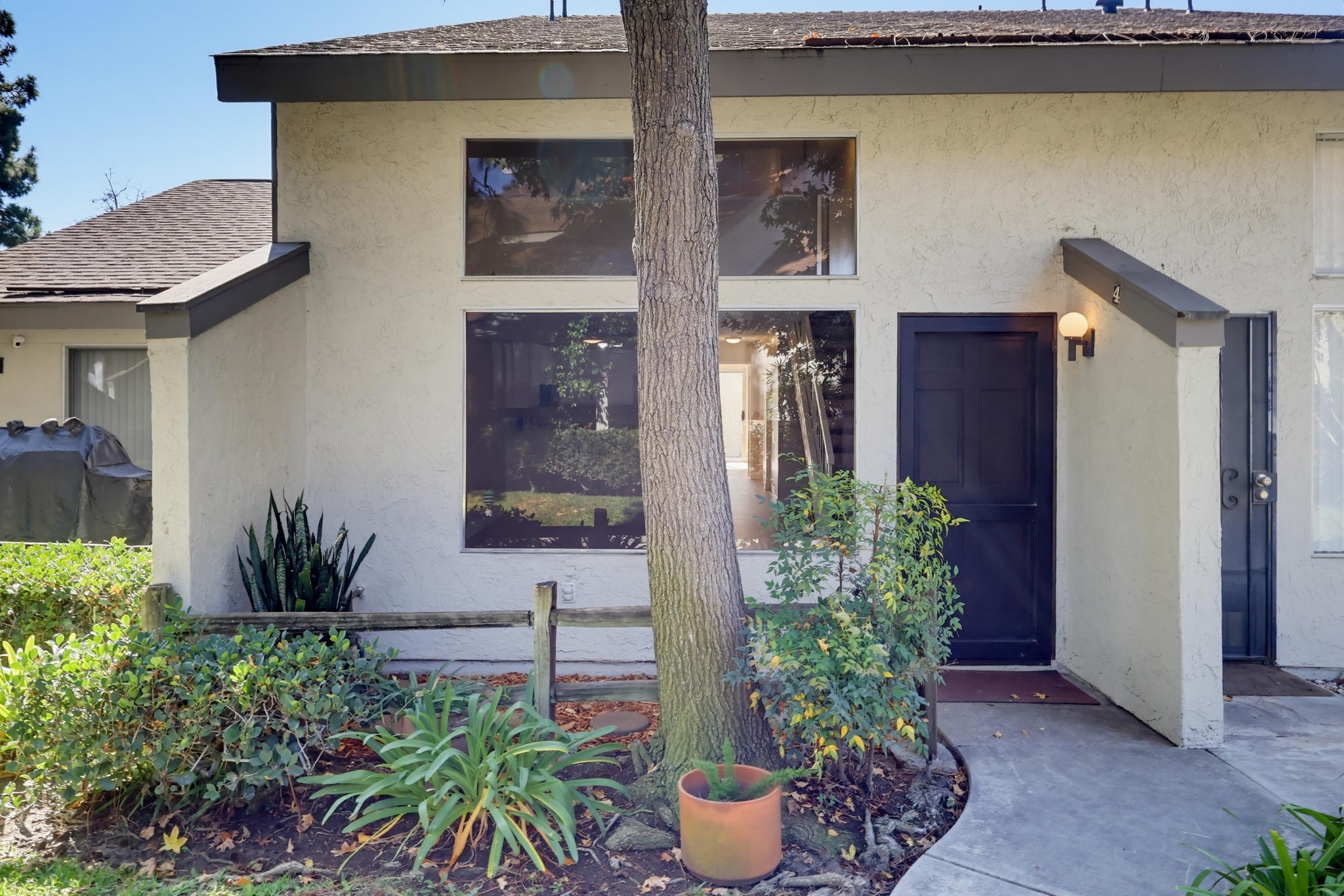 Virtual tour photo 7 of 70 for 21341 Norwalk Blvd Apt 4