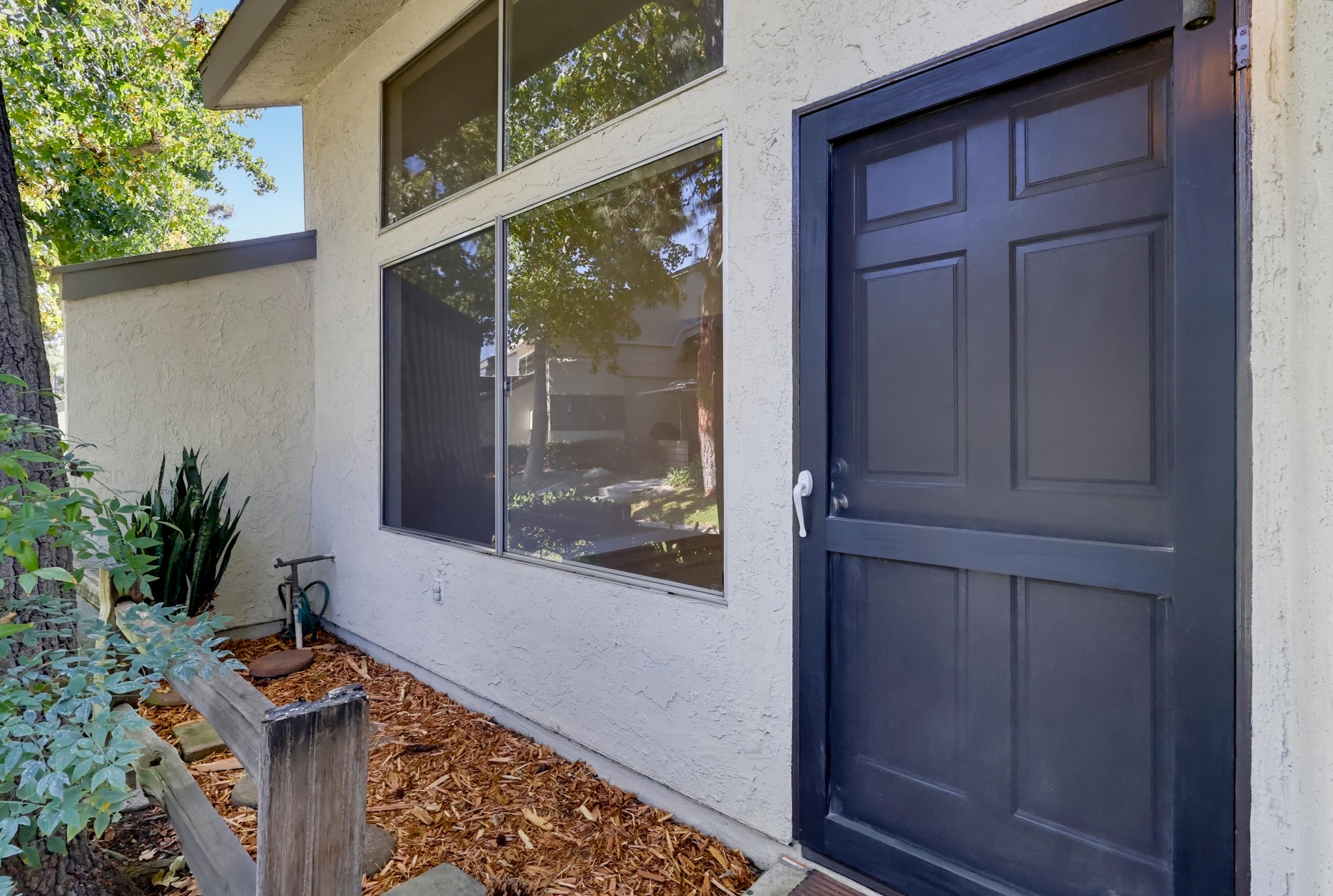 Virtual tour photo 9 of 70 for 21341 Norwalk Blvd Apt 4
