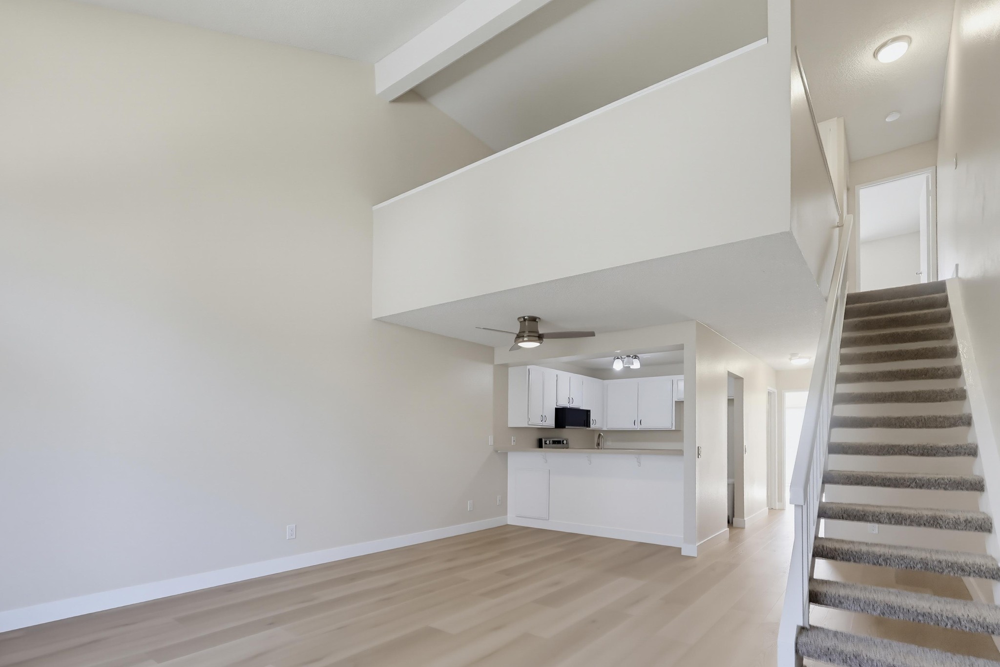 Virtual tour photo 10 of 70 for 21341 Norwalk Blvd Apt 4