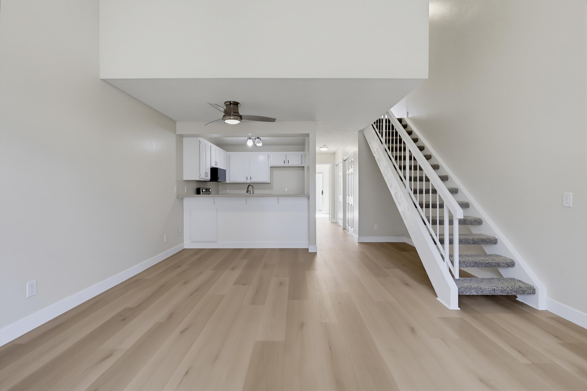 Virtual tour photo 11 of 70 for 21341 Norwalk Blvd Apt 4