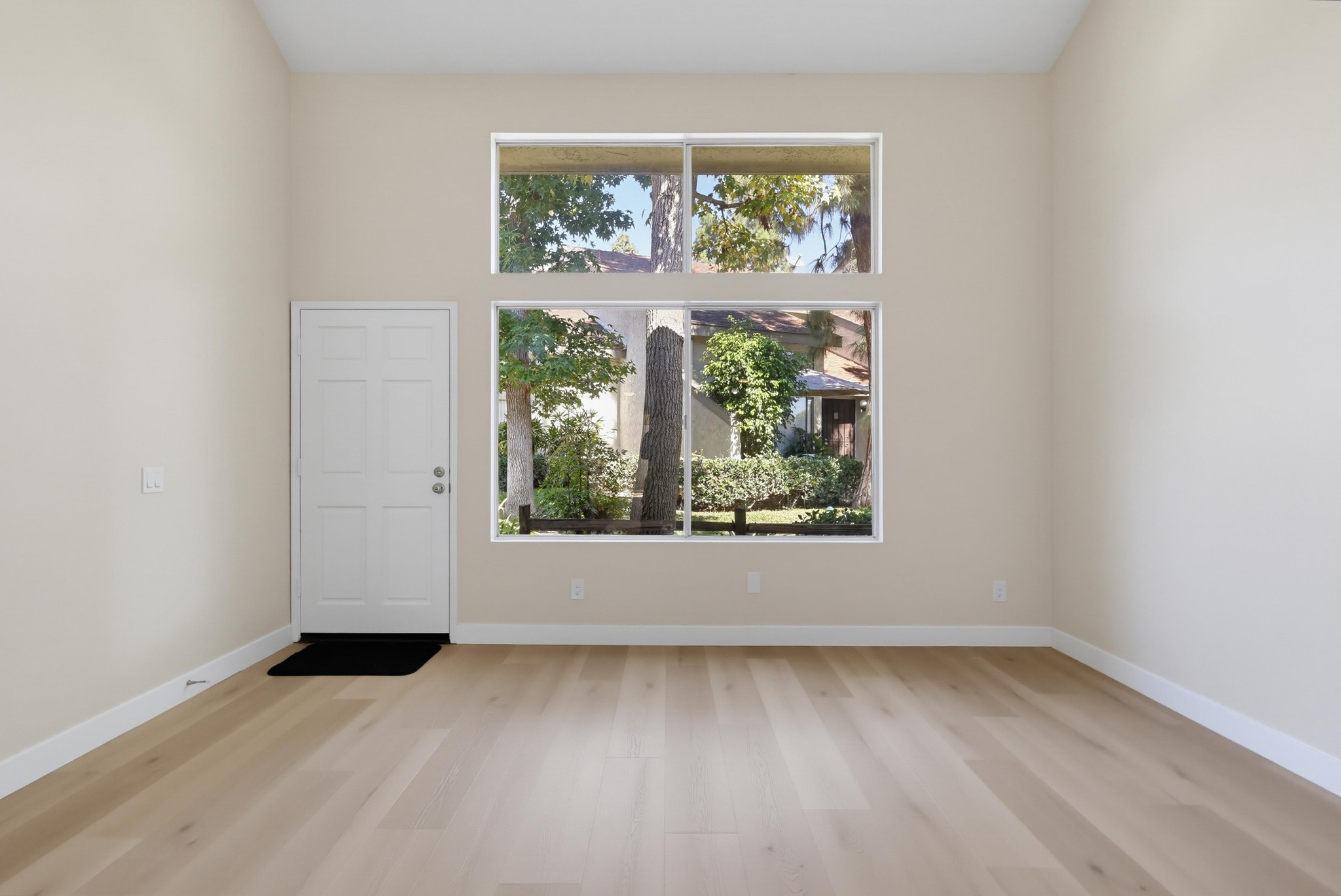 Virtual tour photo 16 of 70 for 21341 Norwalk Blvd Apt 4
