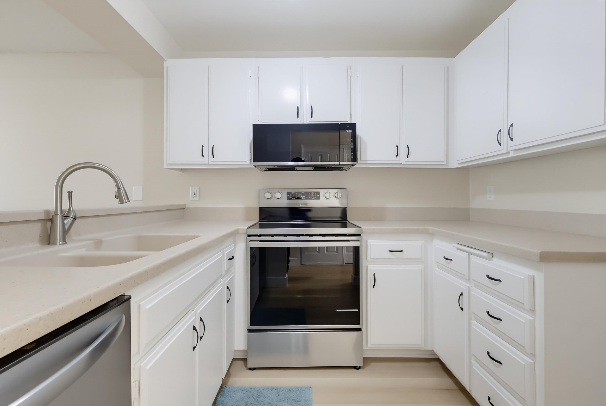 Virtual tour photo 21 of 70 for 21341 Norwalk Blvd Apt 4