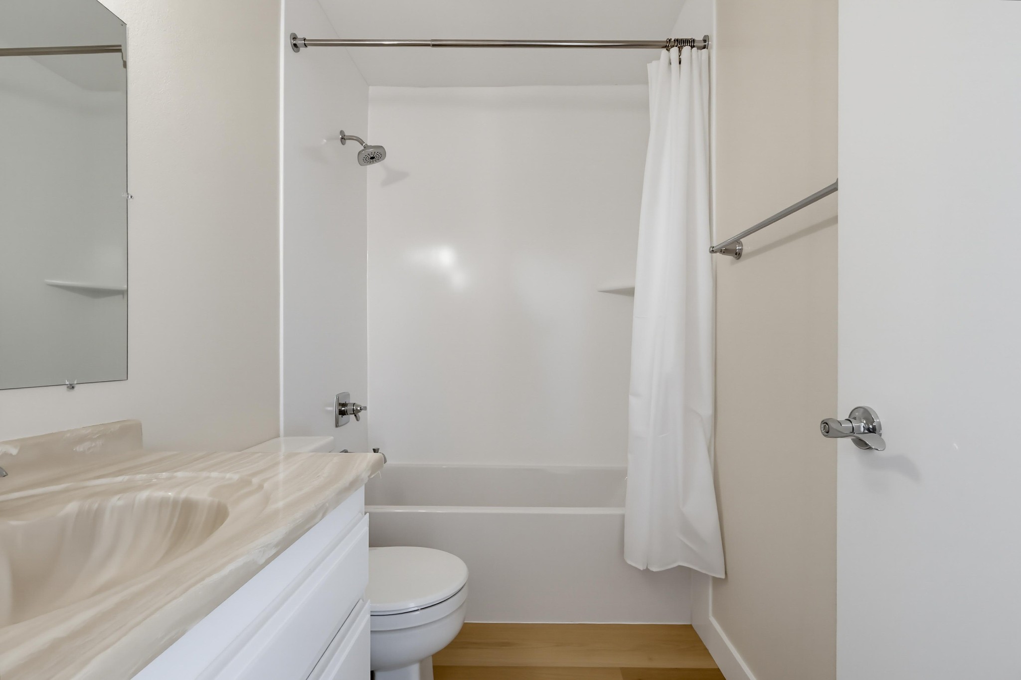 Virtual tour photo 27 of 70 for 21341 Norwalk Blvd Apt 4