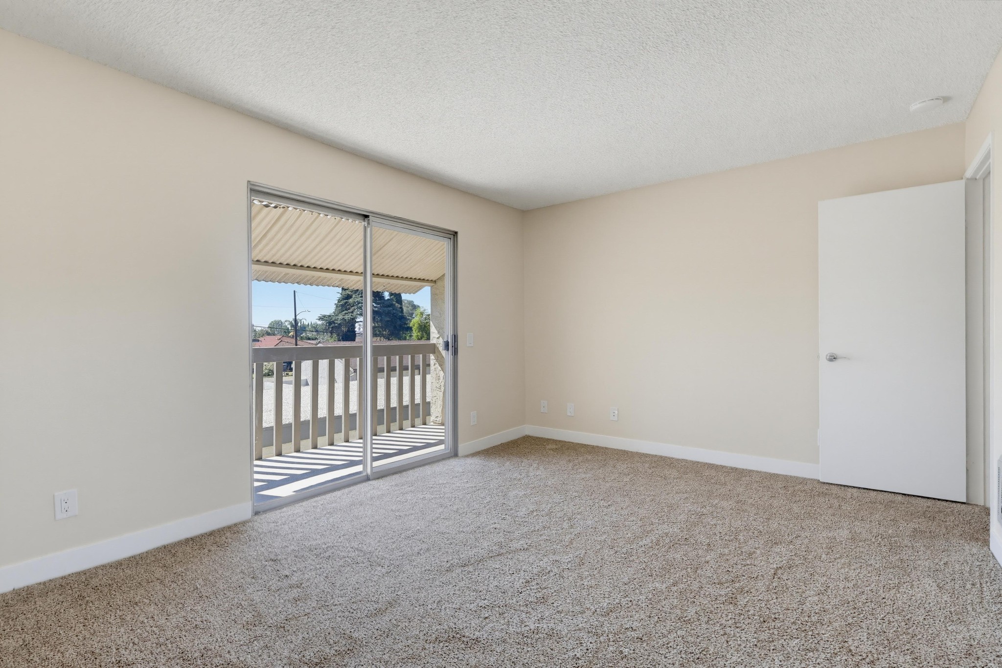 Virtual tour photo 44 of 70 for 21341 Norwalk Blvd Apt 4