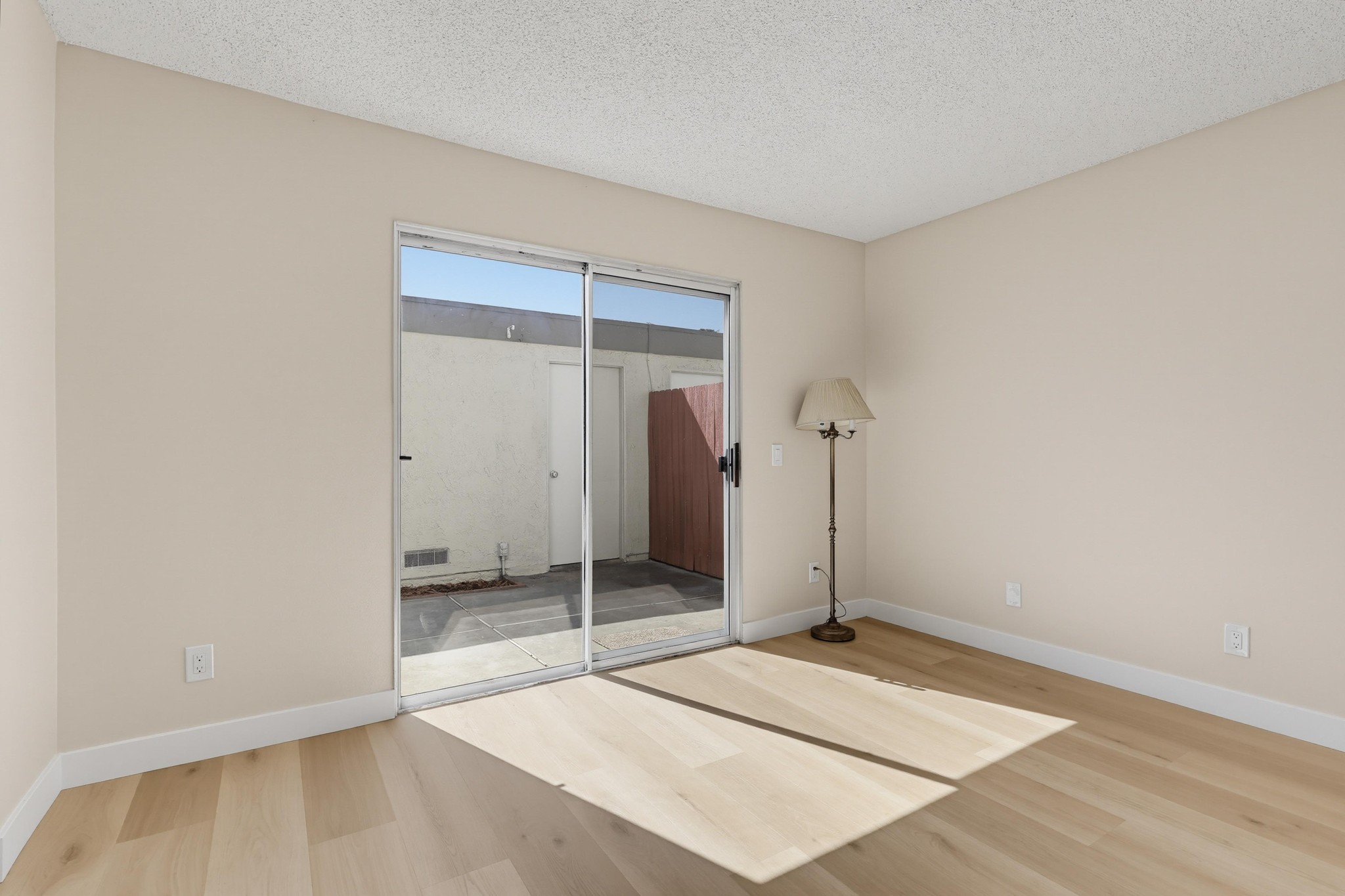 Virtual tour photo 54 of 70 for 21341 Norwalk Blvd Apt 4