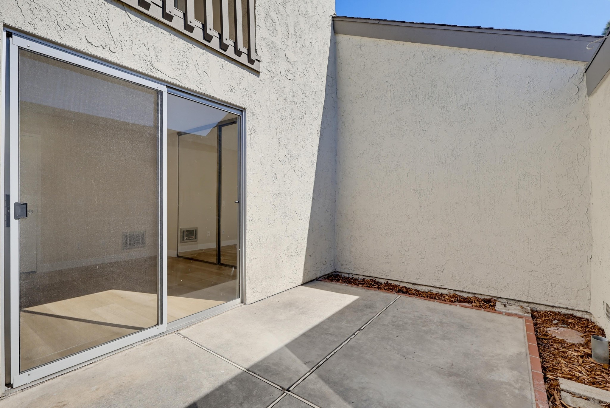 Virtual tour photo 59 of 70 for 21341 Norwalk Blvd Apt 4