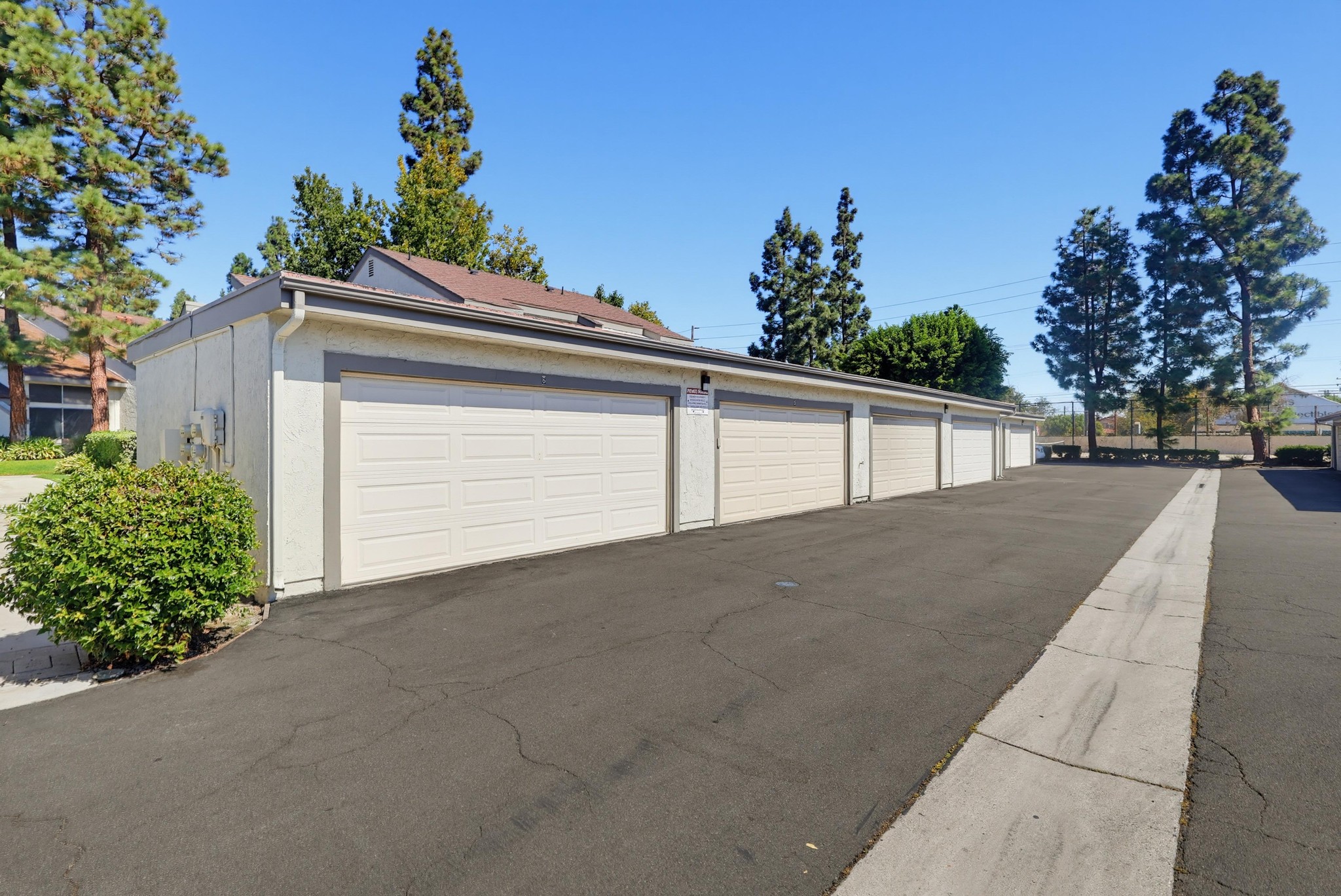 Virtual tour photo 65 of 70 for 21341 Norwalk Blvd Apt 4