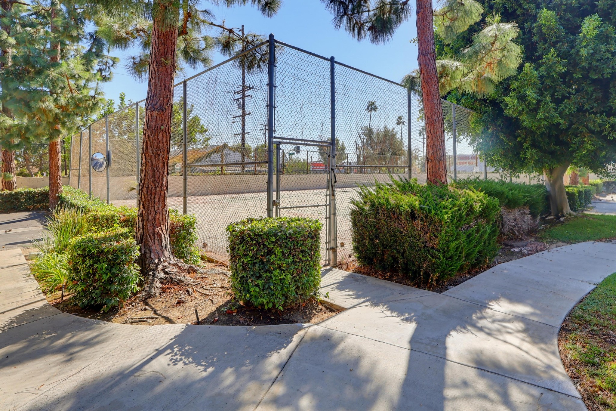 Virtual tour photo 66 of 70 for 21341 Norwalk Blvd Apt 4