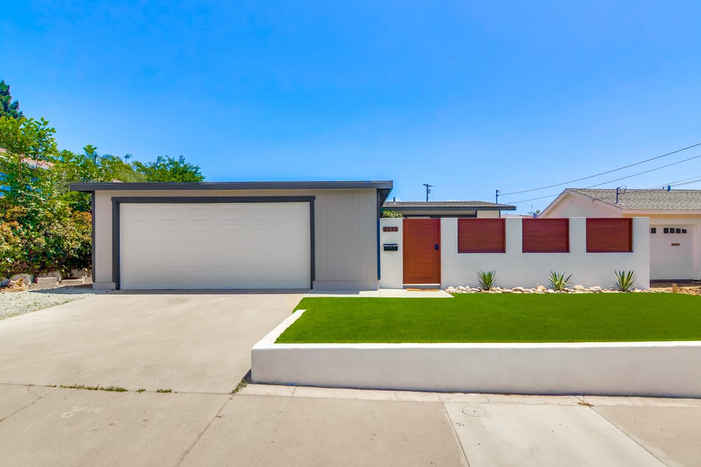 Virtual tour photo 1 of 61 for 2135 Montclair St