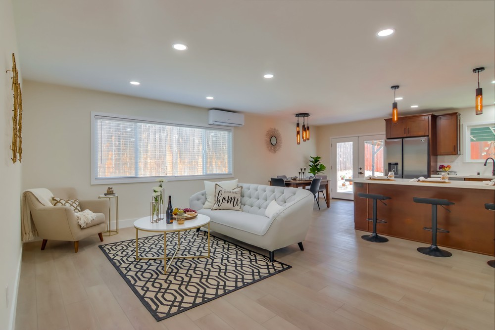 Virtual tour photo 13 of 61 for 2135 Montclair St