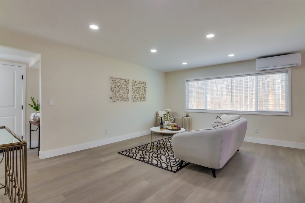 Virtual tour photo 15 of 61 for 2135 Montclair St