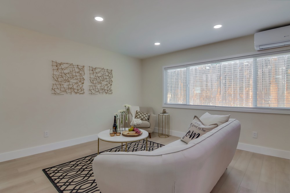 Virtual tour photo 16 of 61 for 2135 Montclair St