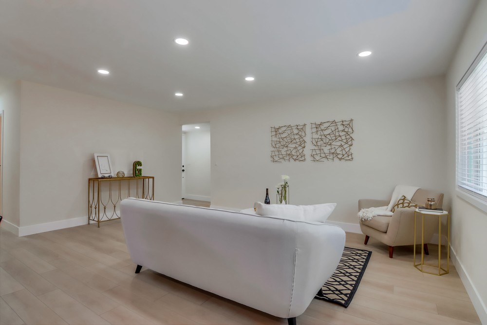 Virtual tour photo 17 of 61 for 2135 Montclair St