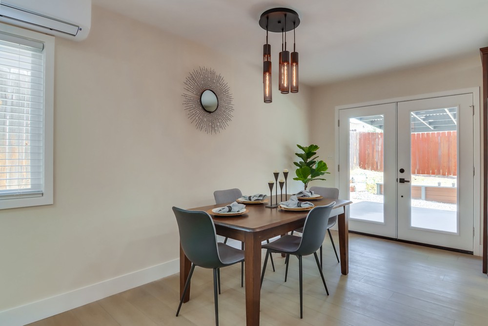 Virtual tour photo 19 of 61 for 2135 Montclair St