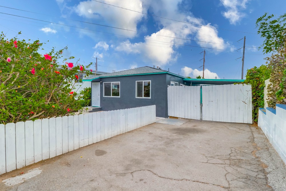 Virtual tour photo 4 of 41 for 2137 San Clemente St