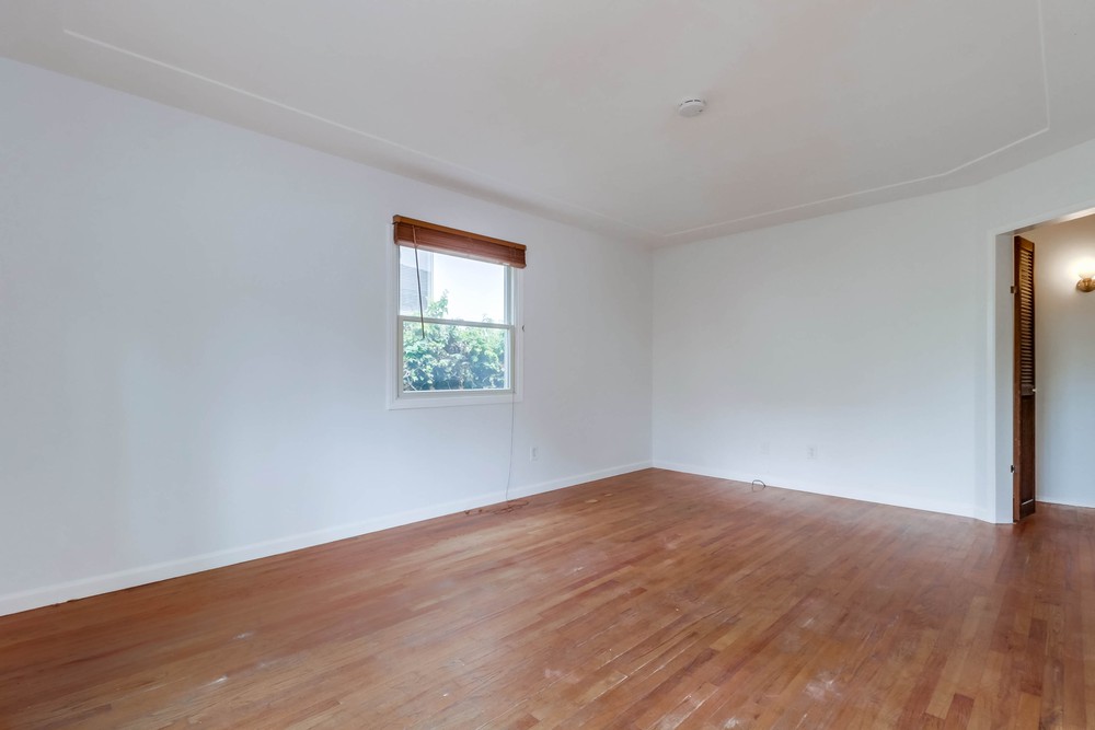Virtual tour photo 9 of 41 for 2137 San Clemente St