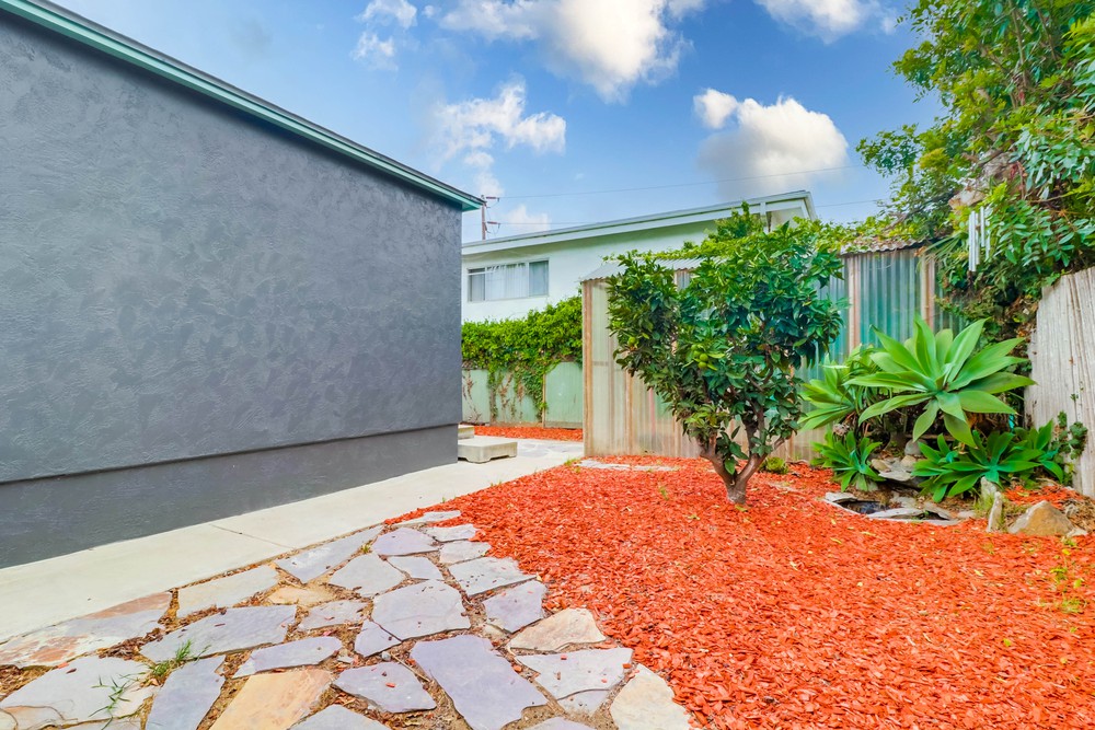 Virtual tour photo 37 of 41 for 2137 San Clemente St
