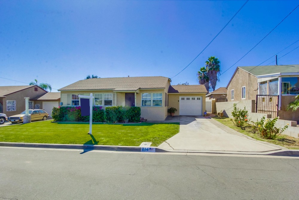Virtual tour photo 1 of 30 for 214 Santa Rosalia Dr