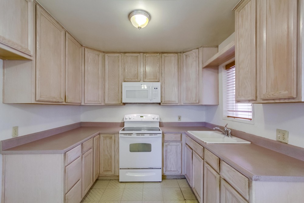 Virtual tour photo 12 of 30 for 214 Santa Rosalia Dr