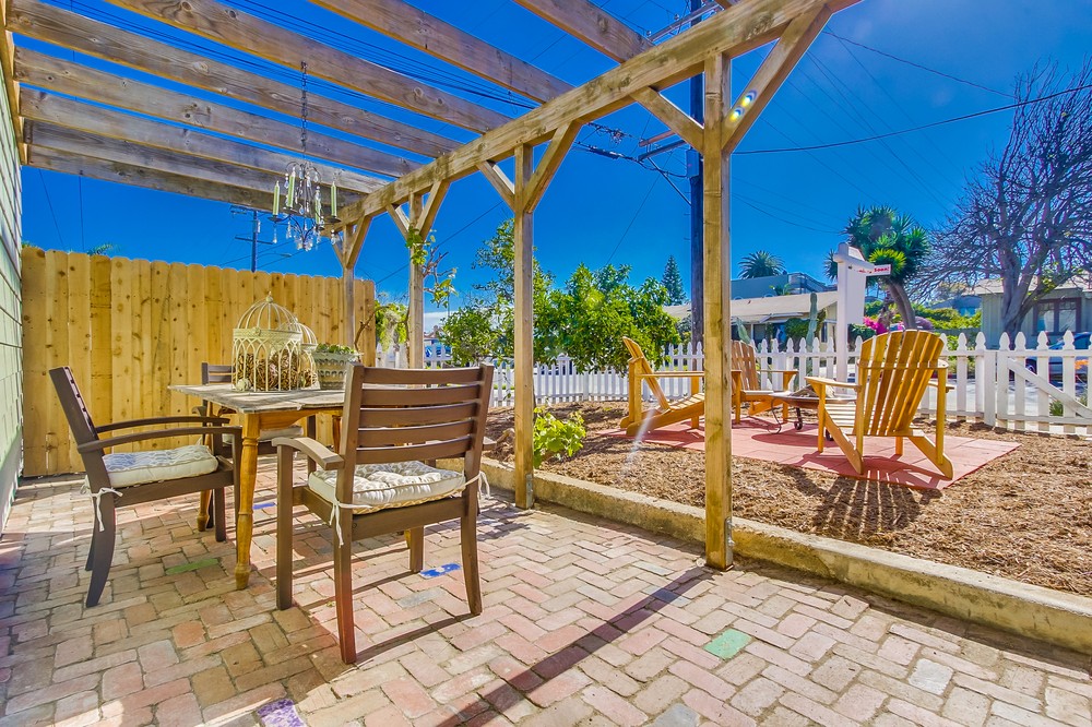 Virtual tour photo 31 of 37 for 2144 Froude Street
