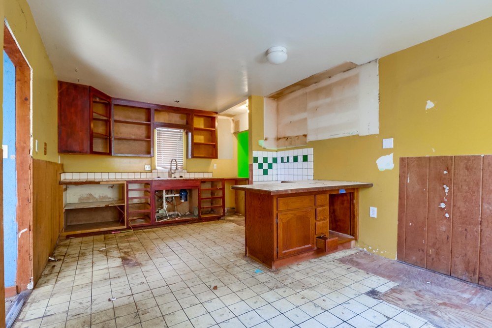 Virtual tour photo 13 of 34 for 2145 Harrison Ave
