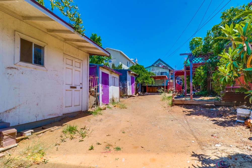 Virtual tour photo 32 of 34 for 2145 Harrison Ave