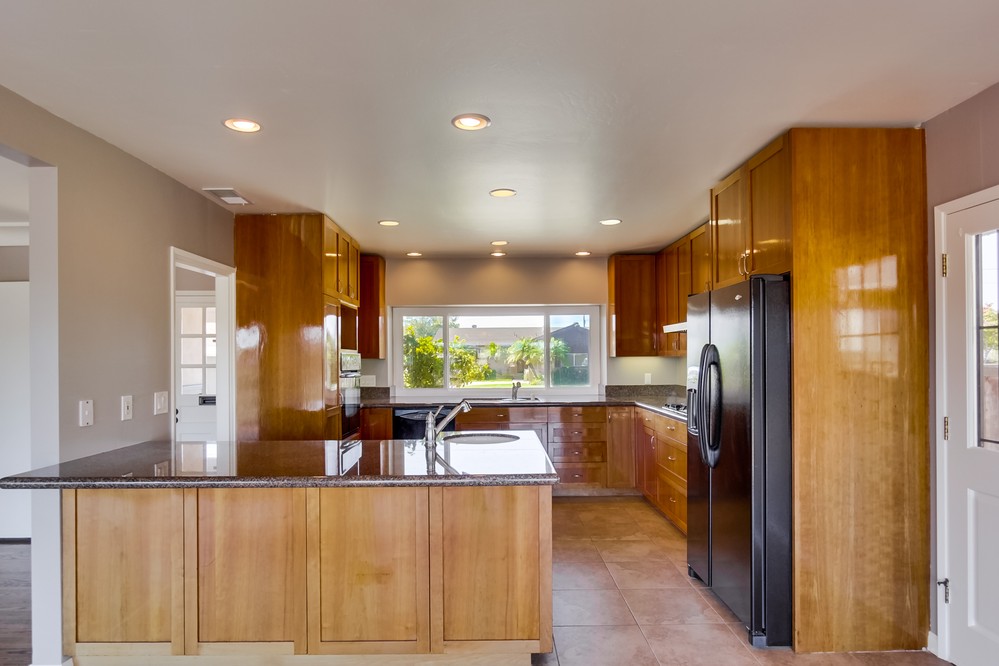 Virtual tour photo 14 of 40 for 2149 Fairfield Street