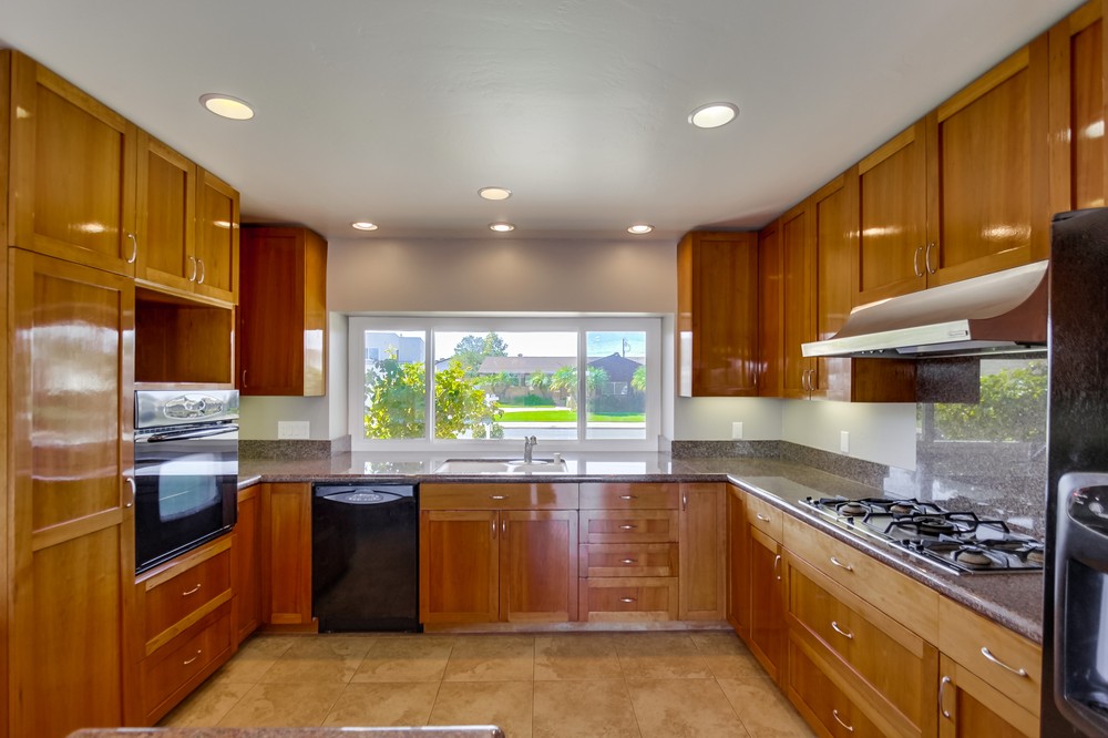 Virtual tour photo 15 of 40 for 2149 Fairfield Street