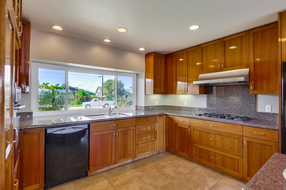 Virtual tour photo 16 of 40 for 2149 Fairfield Street