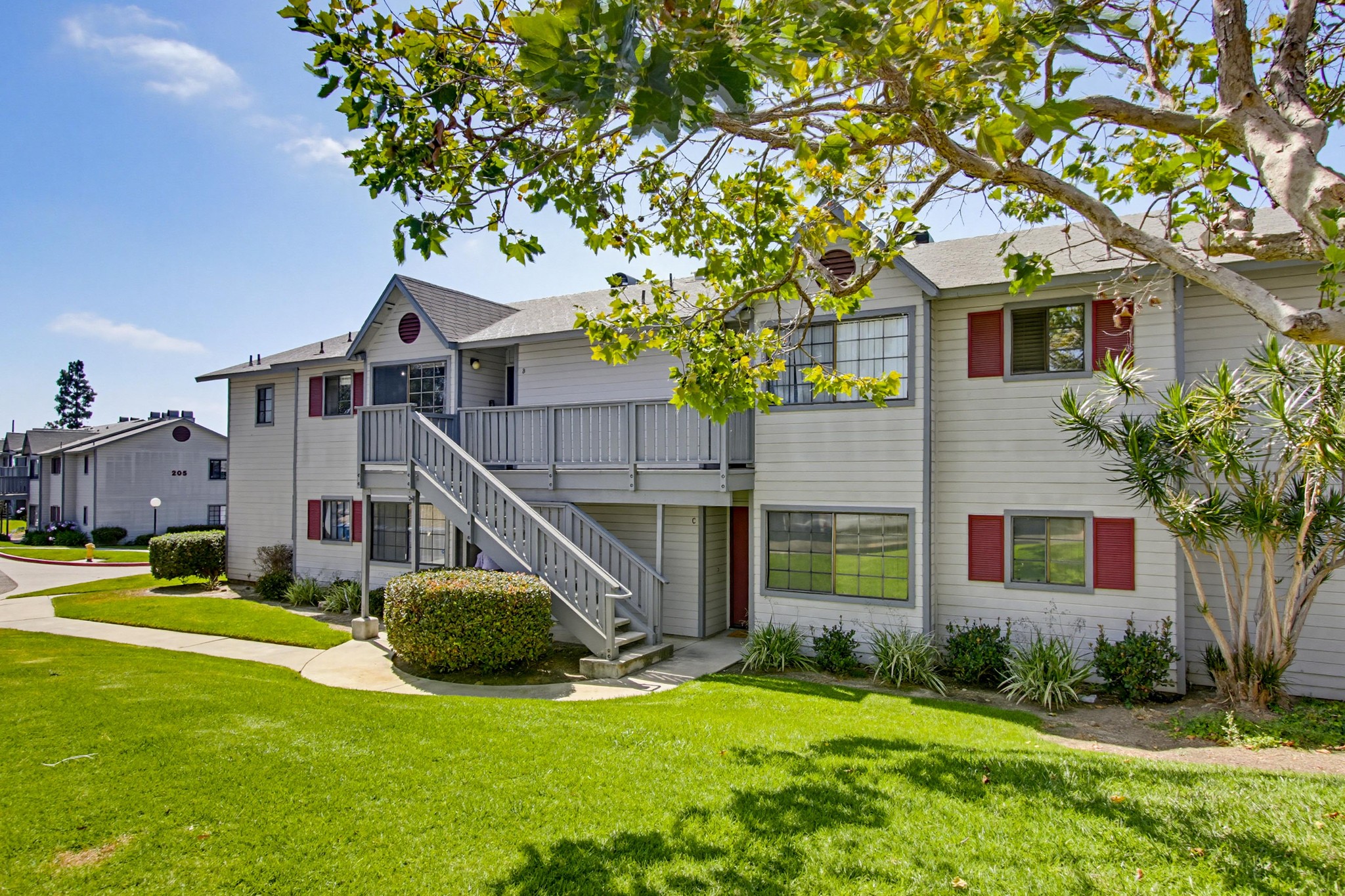 Virtual tour photo 3 of 41 for 215 Camlau Dr UNIT B