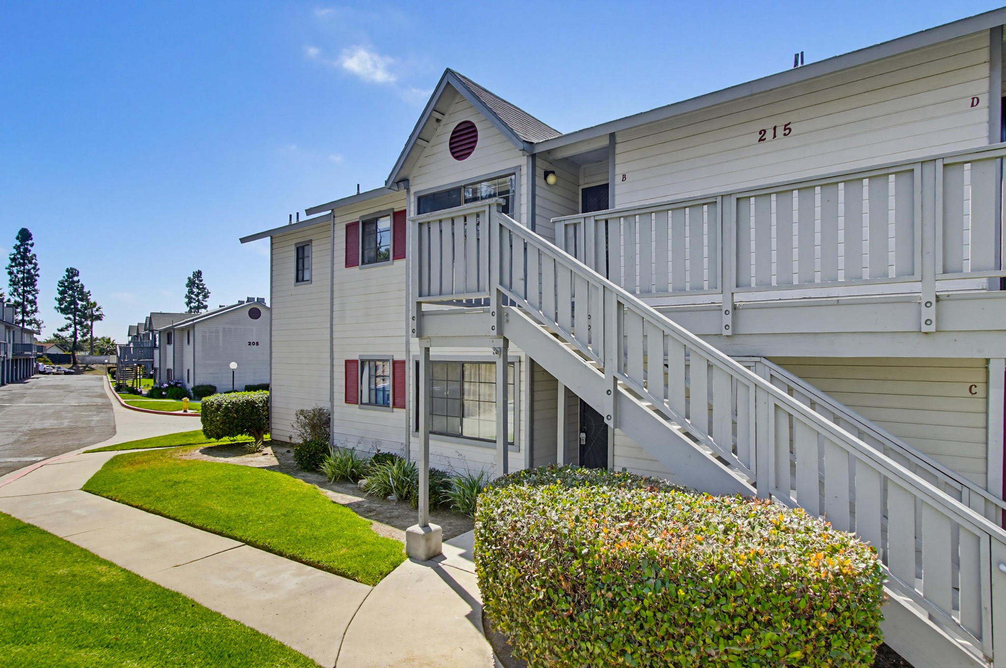 Virtual tour photo 4 of 41 for 215 Camlau Dr UNIT B