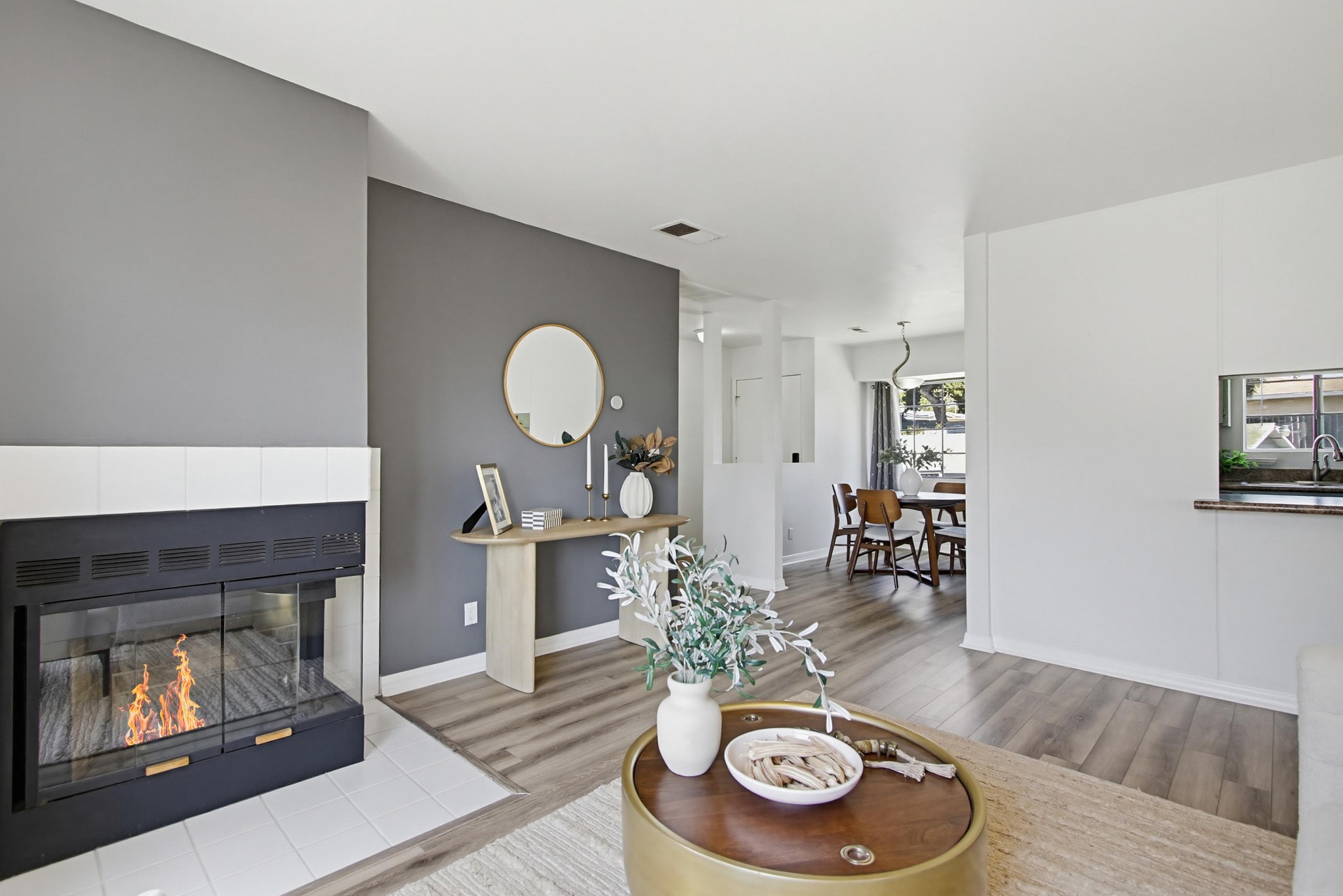 Virtual tour photo 11 of 41 for 215 Camlau Dr UNIT B