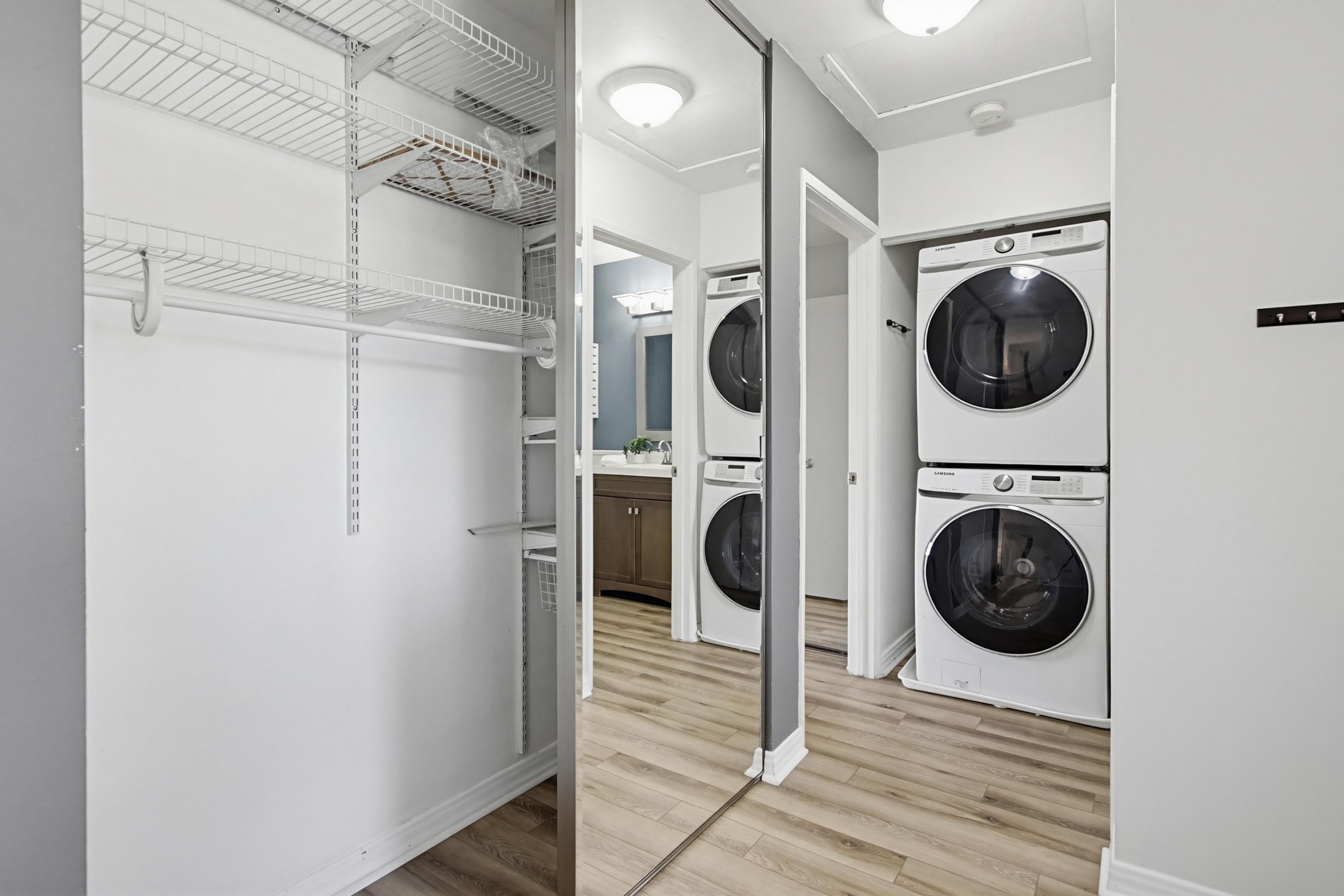 Virtual tour photo 18 of 41 for 215 Camlau Dr UNIT B