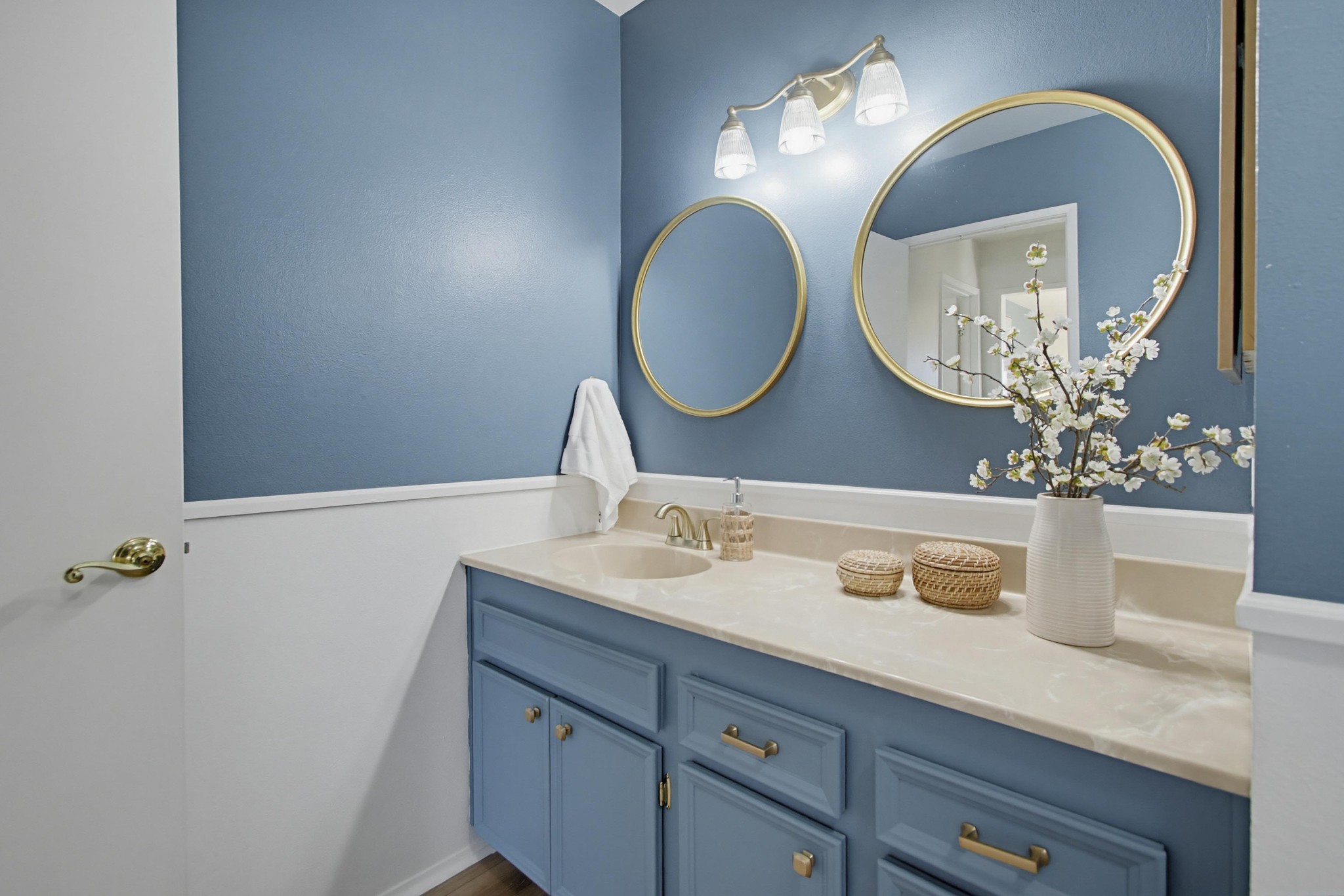 Virtual tour photo 31 of 41 for 215 Camlau Dr UNIT B
