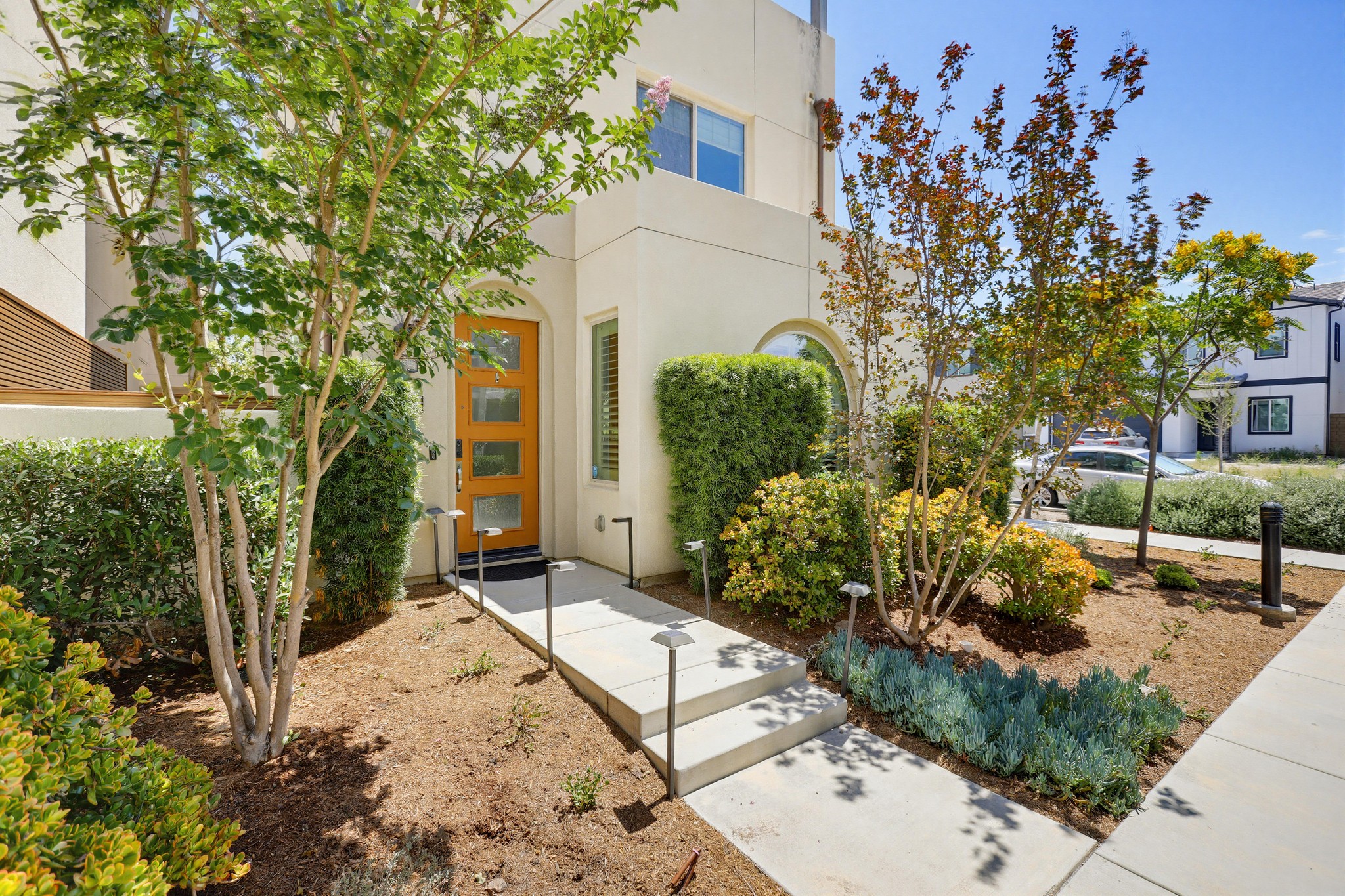 Virtual tour photo 3 of 65 for 215 Carmine
