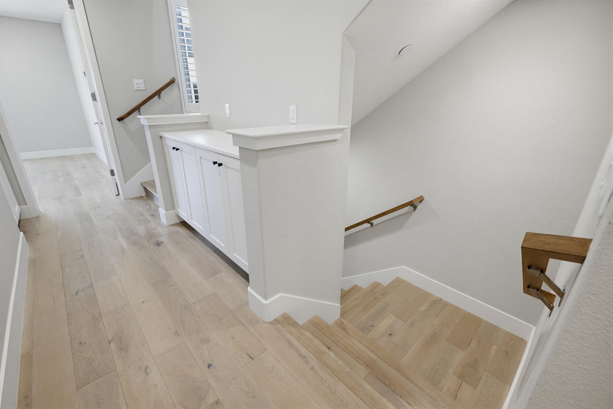 Virtual tour photo 27 of 65 for 215 Carmine