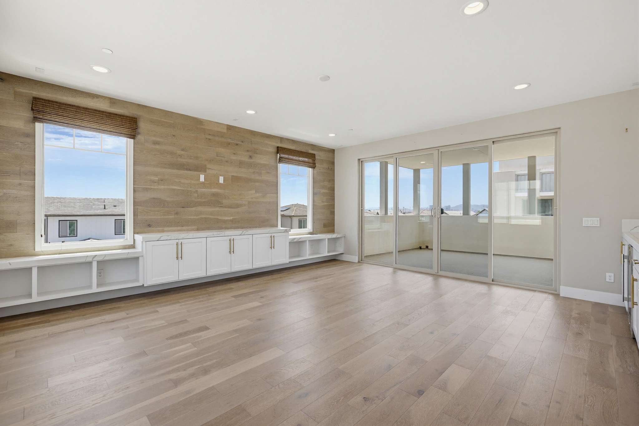 Virtual tour photo 49 of 65 for 215 Carmine