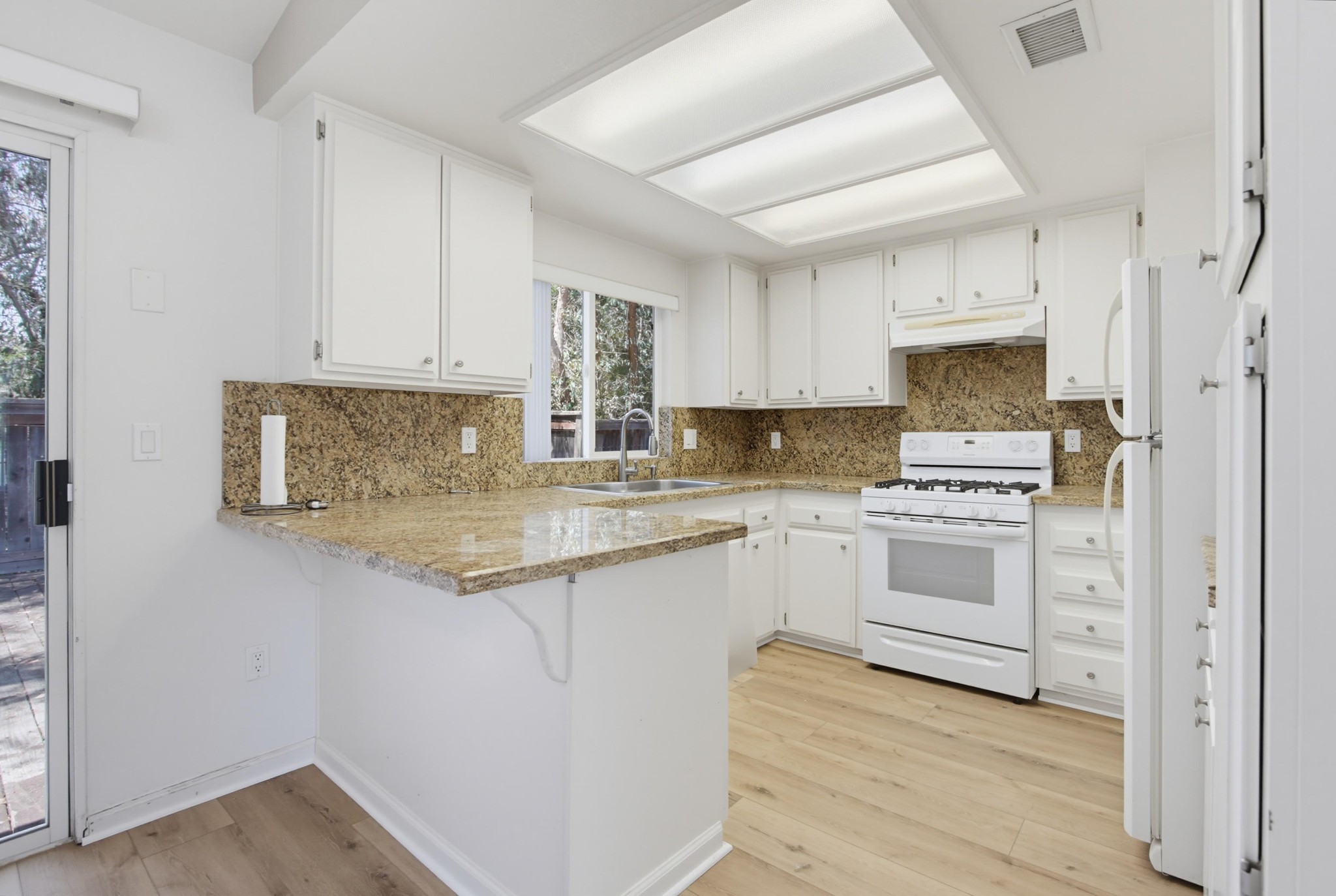 Virtual tour photo 15 of 44 for 2158 Savona Ct