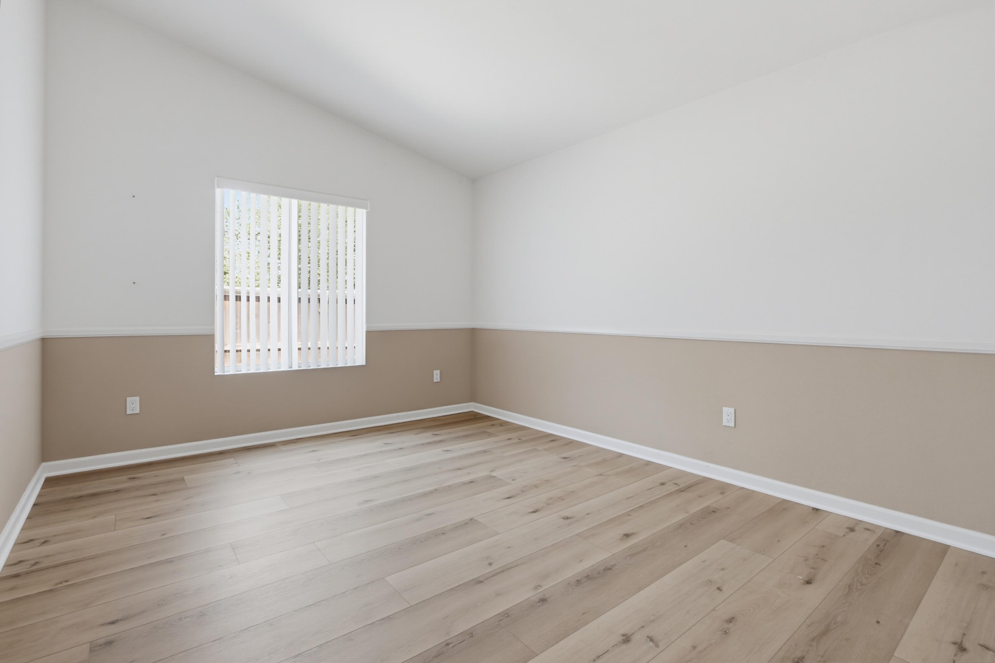 Virtual tour photo 25 of 44 for 2158 Savona Ct