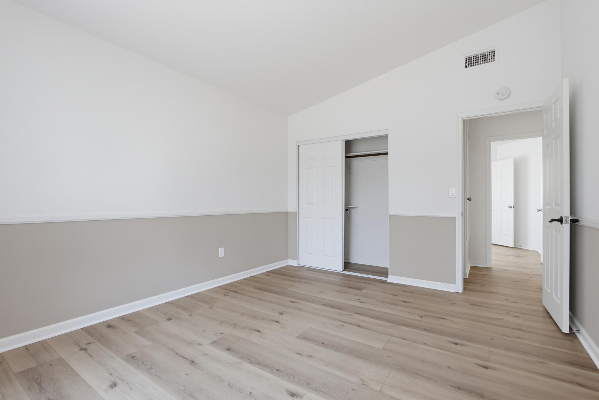 Virtual tour photo 27 of 44 for 2158 Savona Ct