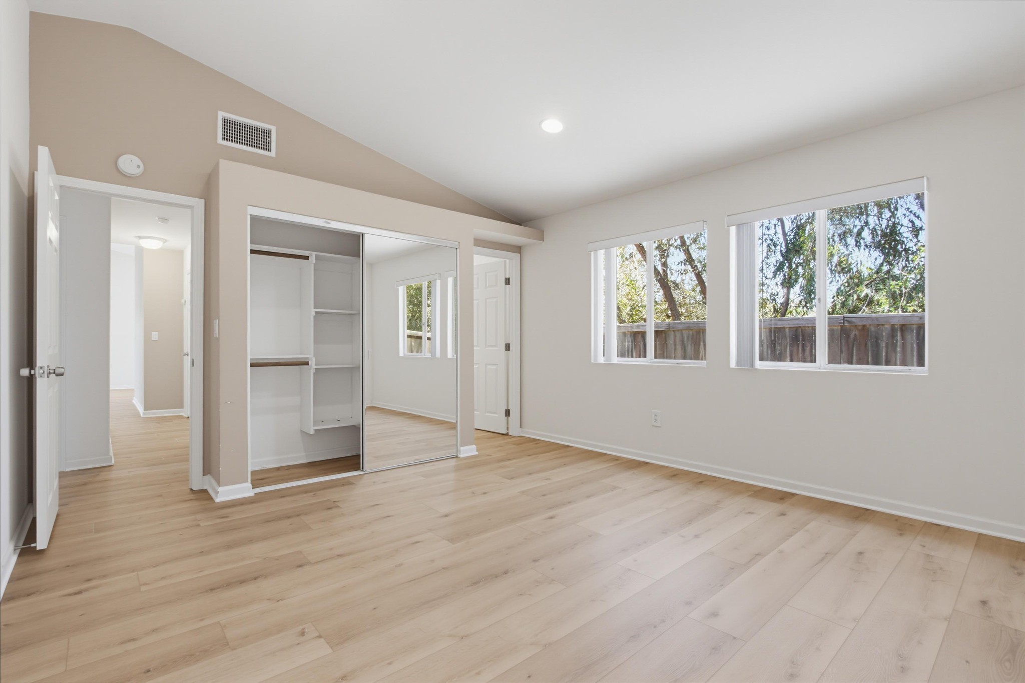 Virtual tour photo 29 of 44 for 2158 Savona Ct