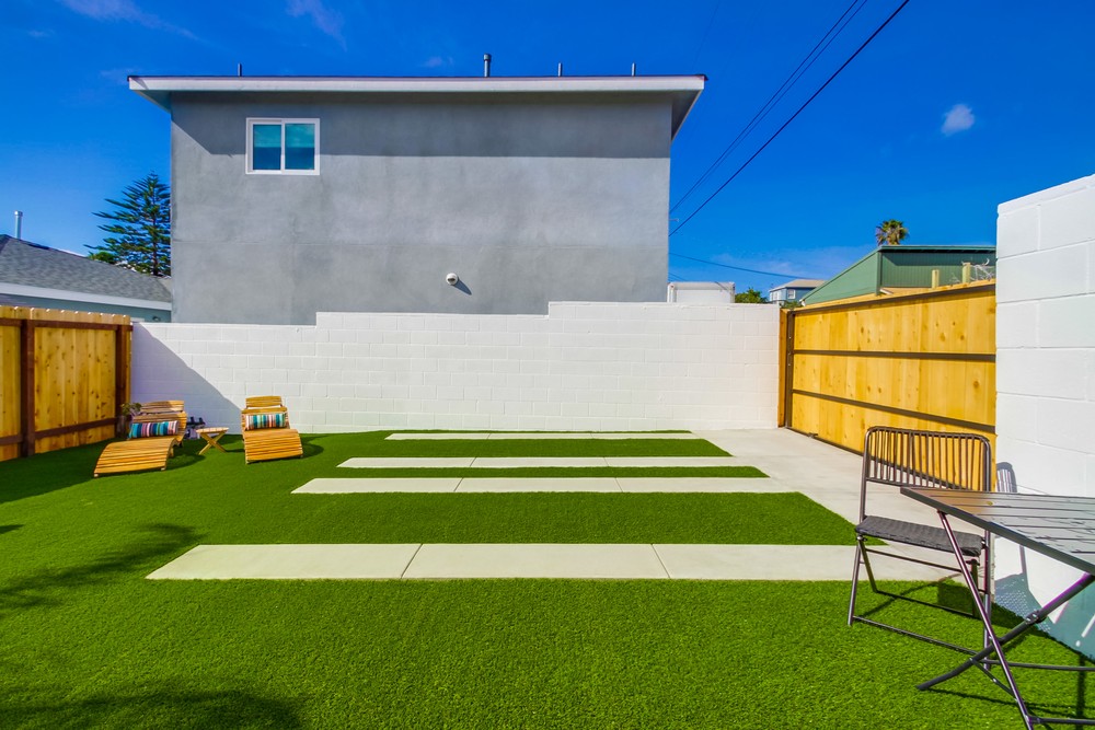 Virtual tour photo 5 of 28 for 2160 Emerald St